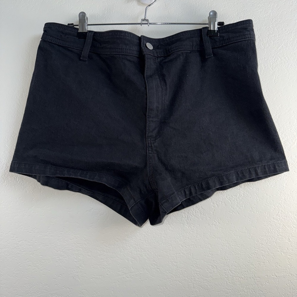 Universal Thread Black Sailor Shorts Women's‎ Size 14 High Rise Stretch Cotton